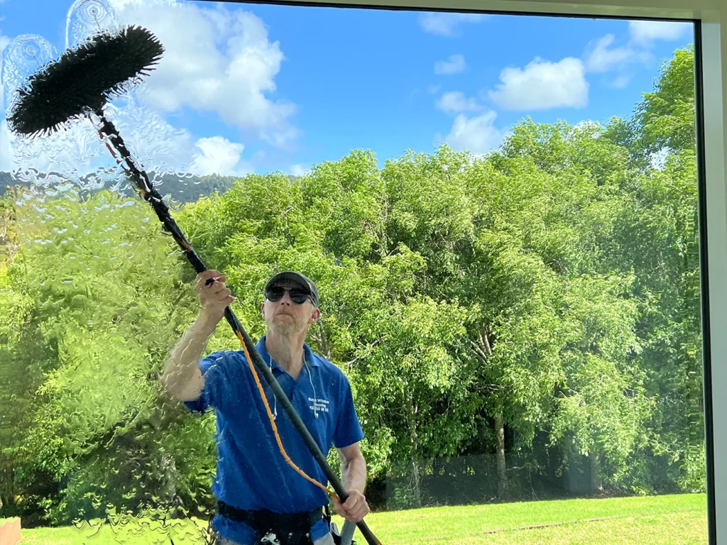 Bays-window-Gallery-01