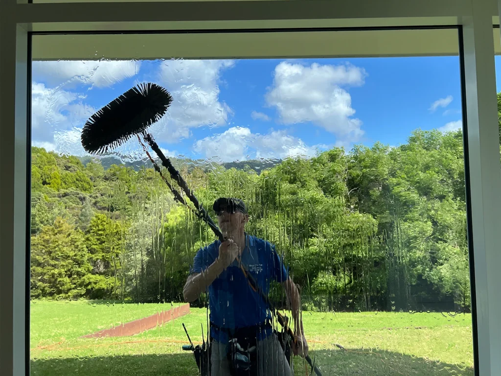 Bays-window-Gallery-02